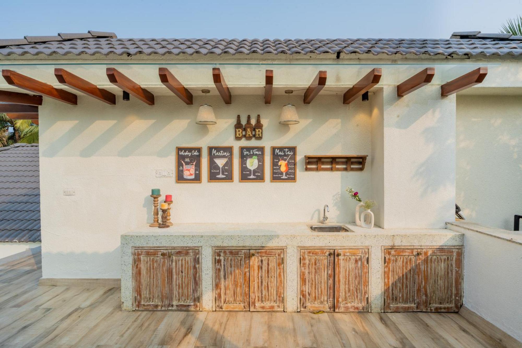 Elivaas 4 Bhk Villa With Pvt Pool & Jacuzzi-Yashgeet ชิโวลิม ภายนอก รูปภาพ